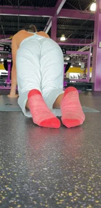 Gym ass in sweats & socks (close up)