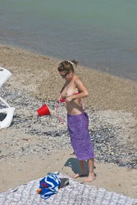 Candid beach and bikini babes