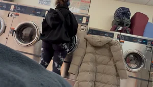 PAWG doing laundry