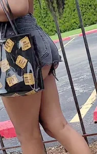 Phat ass booty on chocolate teen