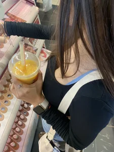 Petite latina ass at mall