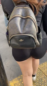 Foreign Girl Big Ass Closeups(OC)