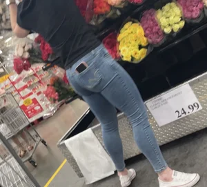 Thickish white girl and tight Latina