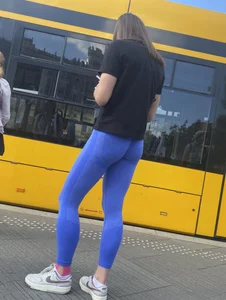 tight blue yoga pants(OC)