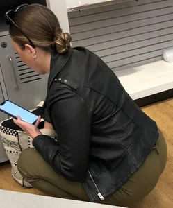 Nice Body And Booty in Green Pants (OC)