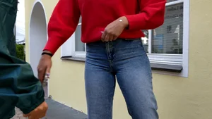 College girl shows off her big booty