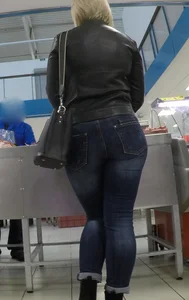 juicy ass in jeans