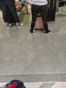 Airport chick in leggings