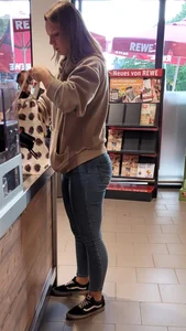 Cute And Stocky Girl in Tight Blue Jeans, Juicy Ass And Short Muscly Legs Supermarket Creepshot