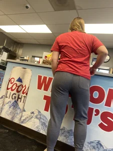 Great wedgie, dirty blonde