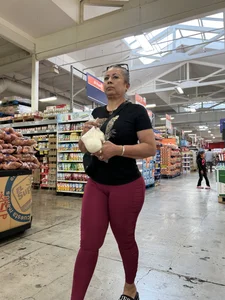 BANGER 10/10 GILF latina