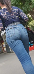 Armenian girl has gorgeous ass