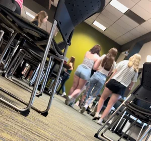 (OC) college girls at lunch and dinner