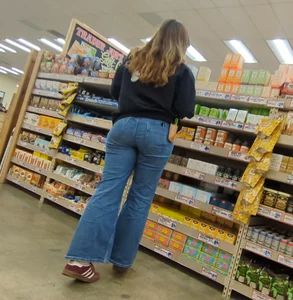 Cutie w/ a little booty Trader Joes white girl jeans