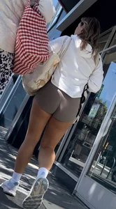 Jiggly college Pawg in tight booty shorts