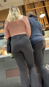 Very sexy bubbles  in the mall and a cameltoe