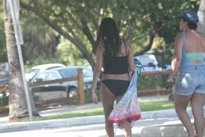 Various sexy Florida beach and bikini girls