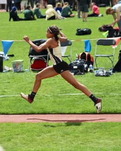 Candid track girls and runner
