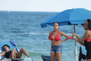Florida beach and bikini girls