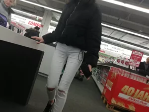 skinny ass