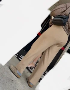 Hot blonde and Milf nice bend(OC)