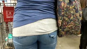Costco redheaded milf in tight jeans