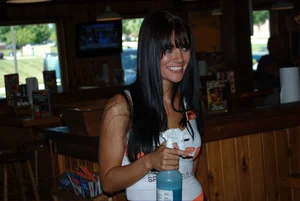 Candid sexy Hooters girls in their uniforms