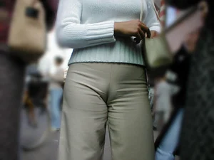 Cameltoe Pants Street Creepshot