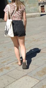 Some girls with a nice leg and peach