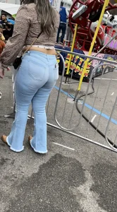 Booty in jeans (OC)