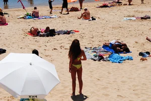 Bikini girls
