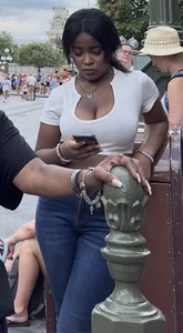 THEME PARK EBONY CLEAVAGE