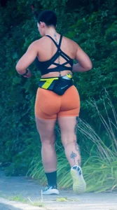Pawg Jog: Thick cheeks bright orange