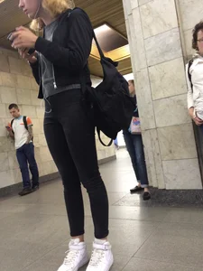 Cute Teen in Black Tight Jeans Subway Platform Candid