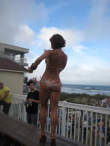 IOP Bikini Contest Drivin N' Cryin Show May 2009