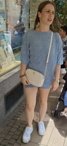 Sexy milf with pretty face and great ass