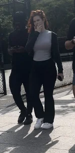 THICC redhead paws walking o/c vid