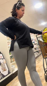 Thick White Suburb Milf in Spandex