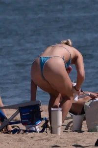 Blue thong fit chick