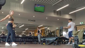 Thicc gym PAWG in tight black Nike leggings