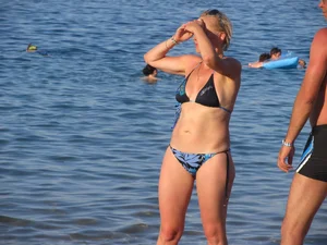Candid beach and bikini babes