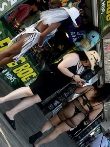 My last time at the beach this year, here’s some of the ass I caught
