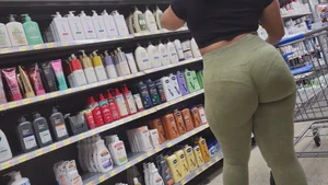 Thick PHAT ASS Ebony Nerd Bending Over (OC)