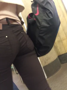 Small Ass in Tight Pants Subway Closeup Creepshot