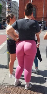 Thick fat German ass in pink leggings (OC, pics)