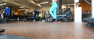 Gym blonde in turquoise leggings notices me and doesn’t mind, even moves in front of me later for some close-ups
