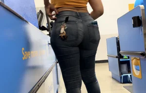 Phat Ass Puerto Rican Milf Can’t stop bending over in front of me / AE Jeans / Walmart