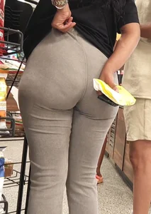OC. Pretty black girl with great cheeks in gray sweatpants