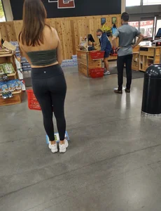 Hot gym chick great ass at the supermarket