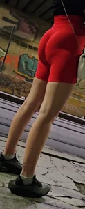 Perfect red shorts
